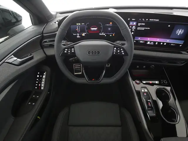 Audi A6 view 9