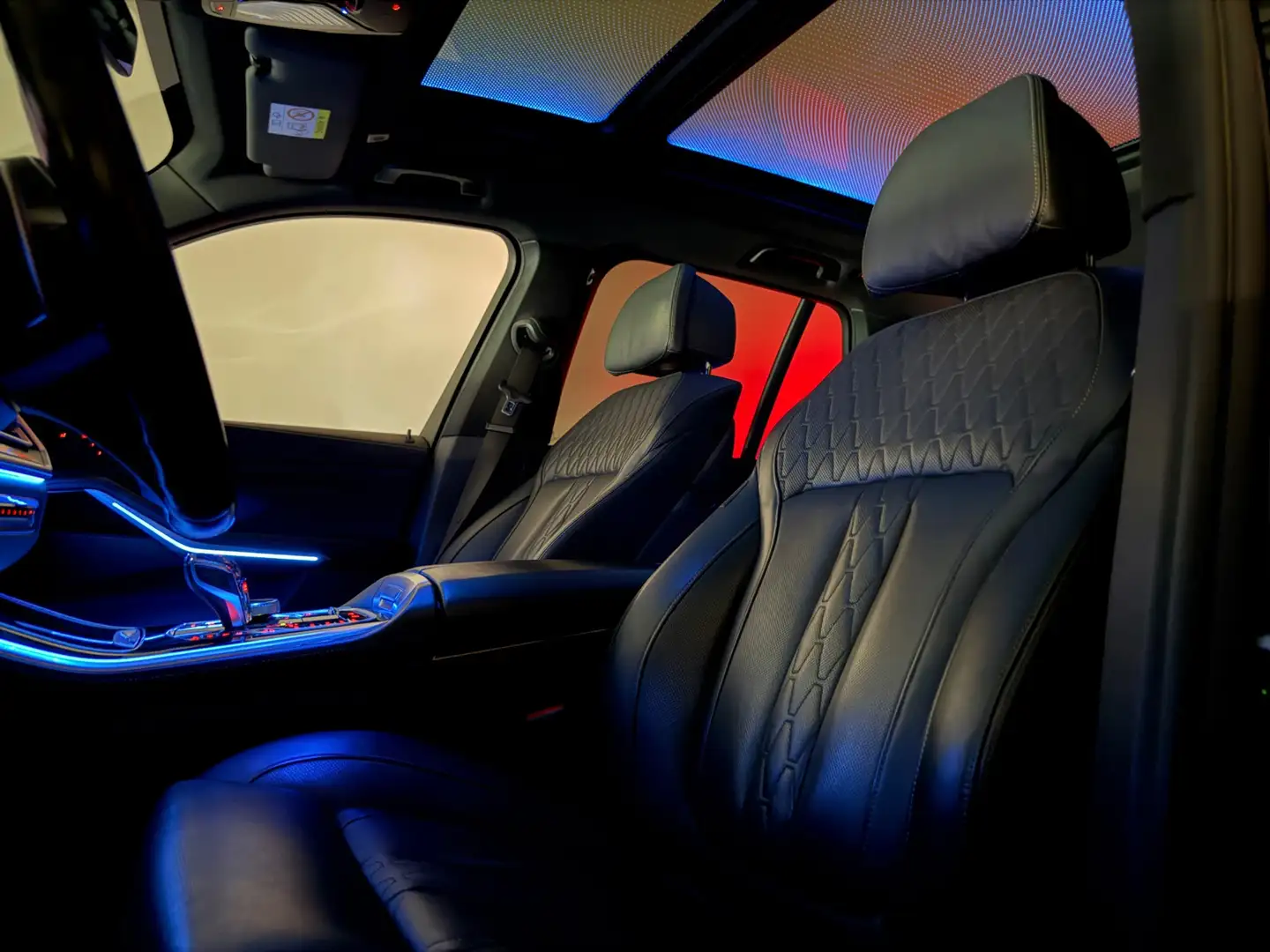 BMW X5 XDrive 45e M-Sport Pano Sky Lounge ACC Luchtvering Zwart - 2