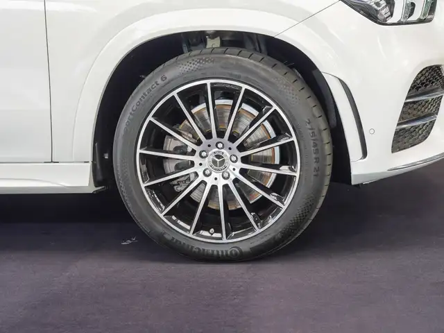 Mercedes-Benz Gle view 2