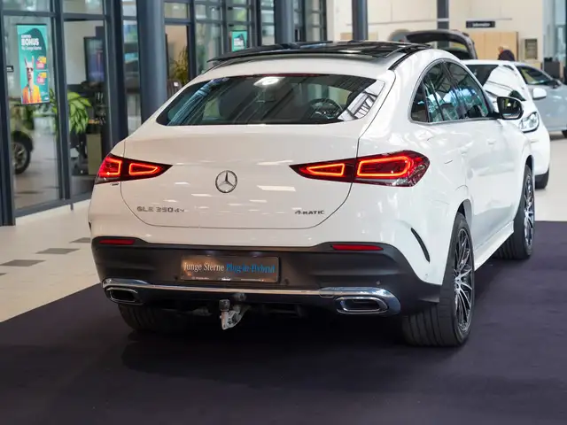 Mercedes-Benz Gle view 3