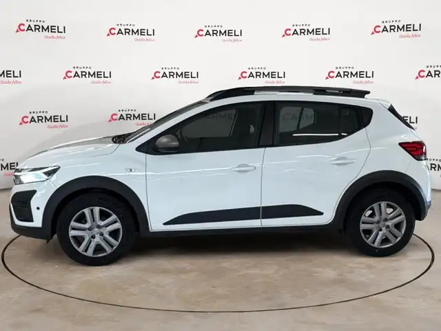 Dacia Sandero view 2