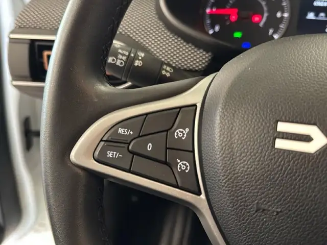 Dacia Sandero view 8