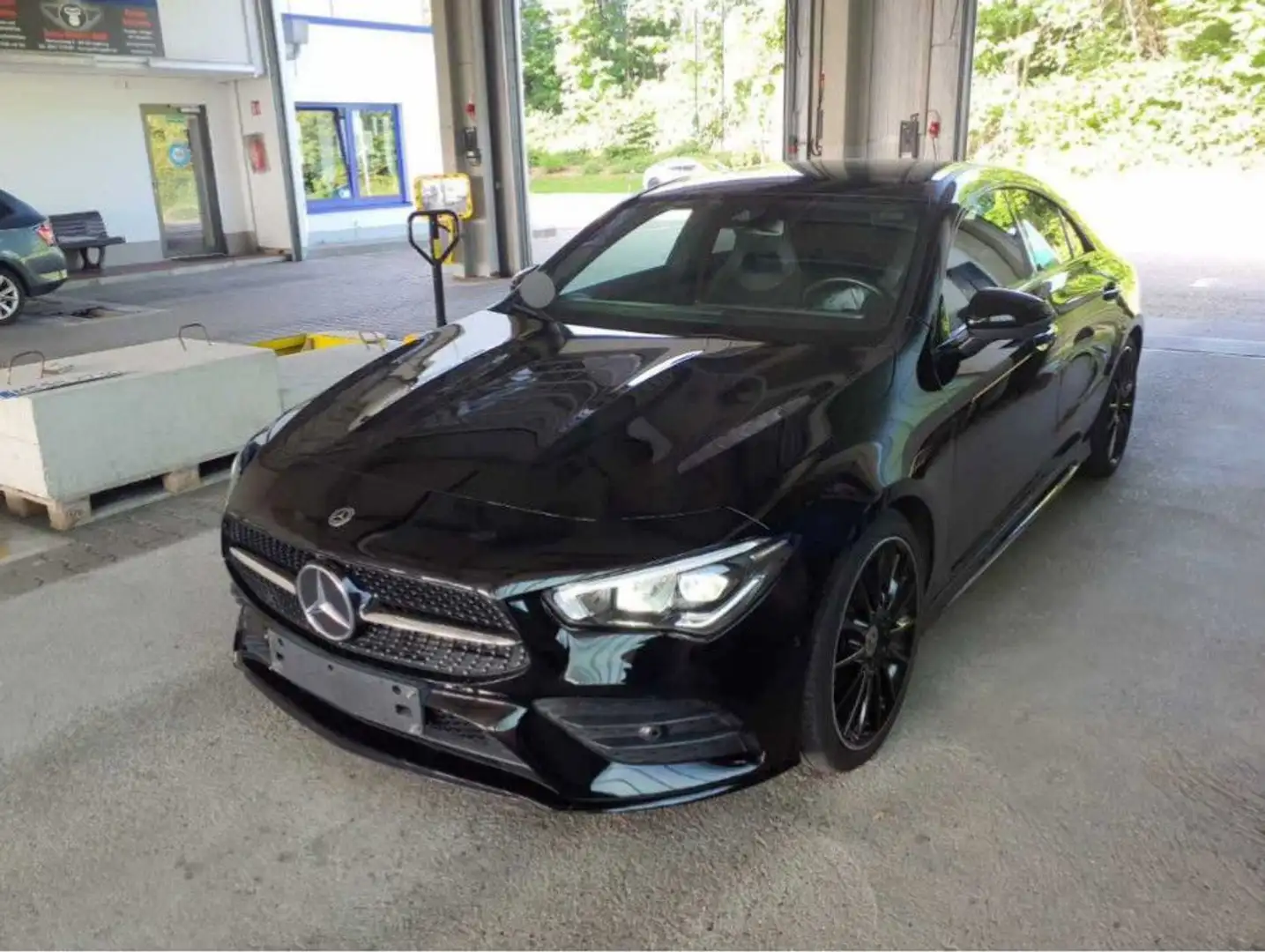 Mercedes-Benz CLA 200 4Mat 8G AMG/LED/NAVI/SHZ/360°/8Fa Schwarz - 1