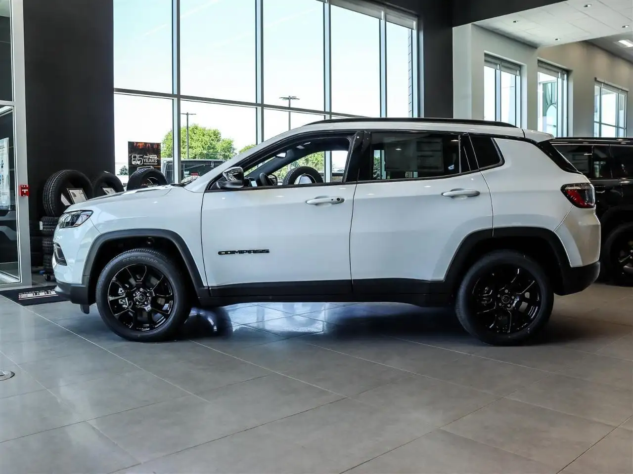 Jeep Compass photo Jeep Compass