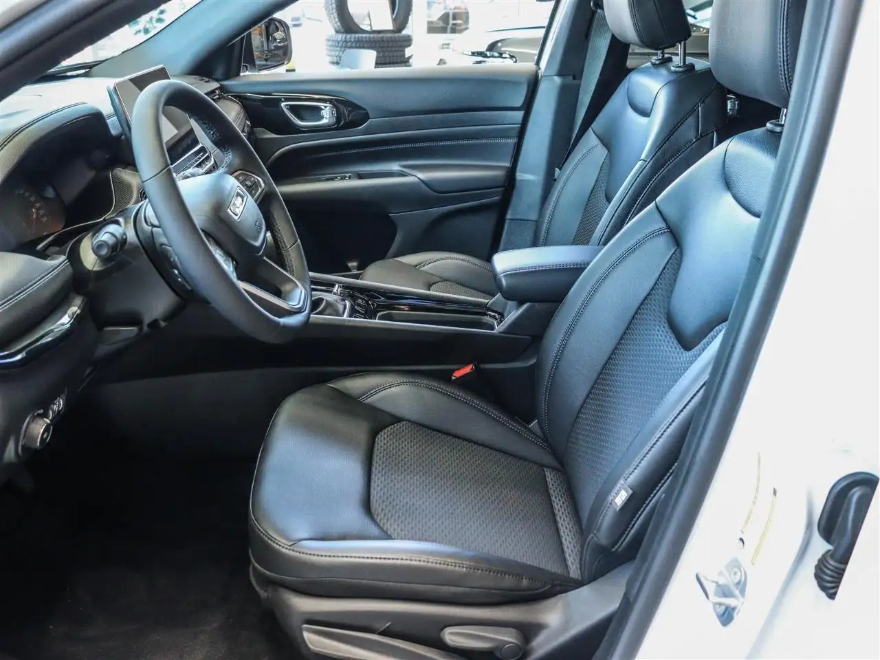 Jeep Compass photo Jeep Compass