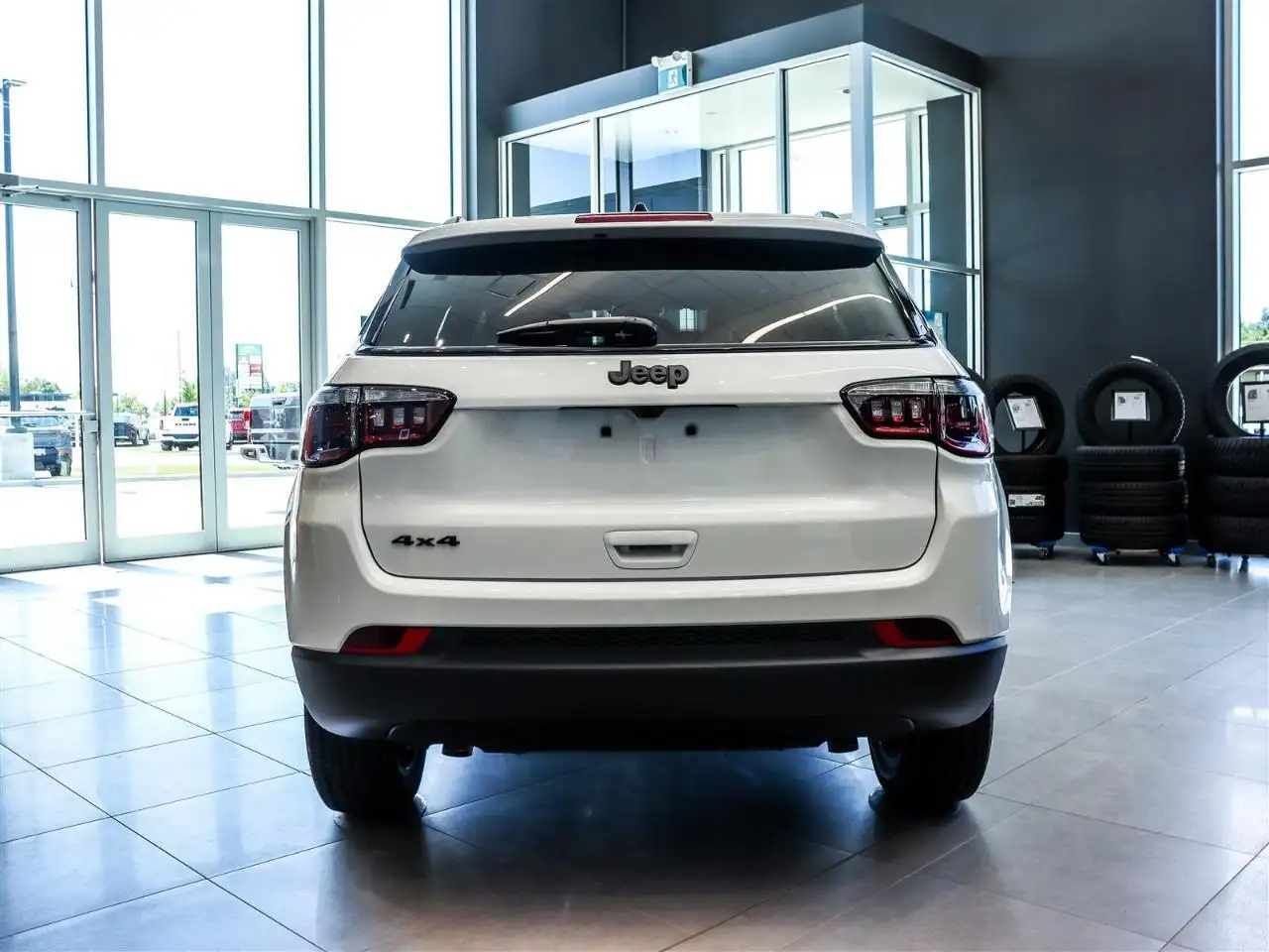 Jeep Compass photo Jeep Compass