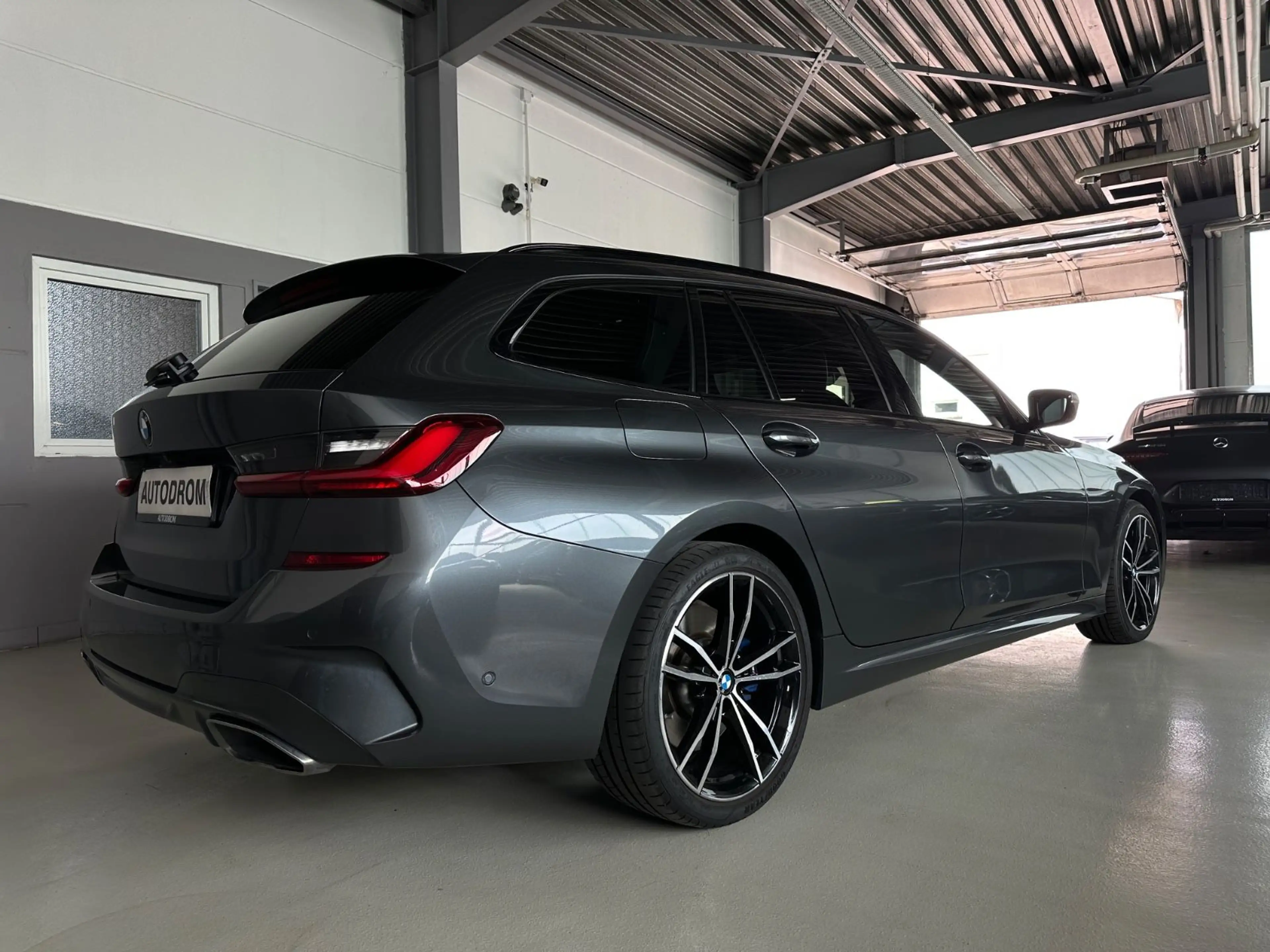 BMW 340 Touring xDrive Laser/Pano/HuD — photo 7