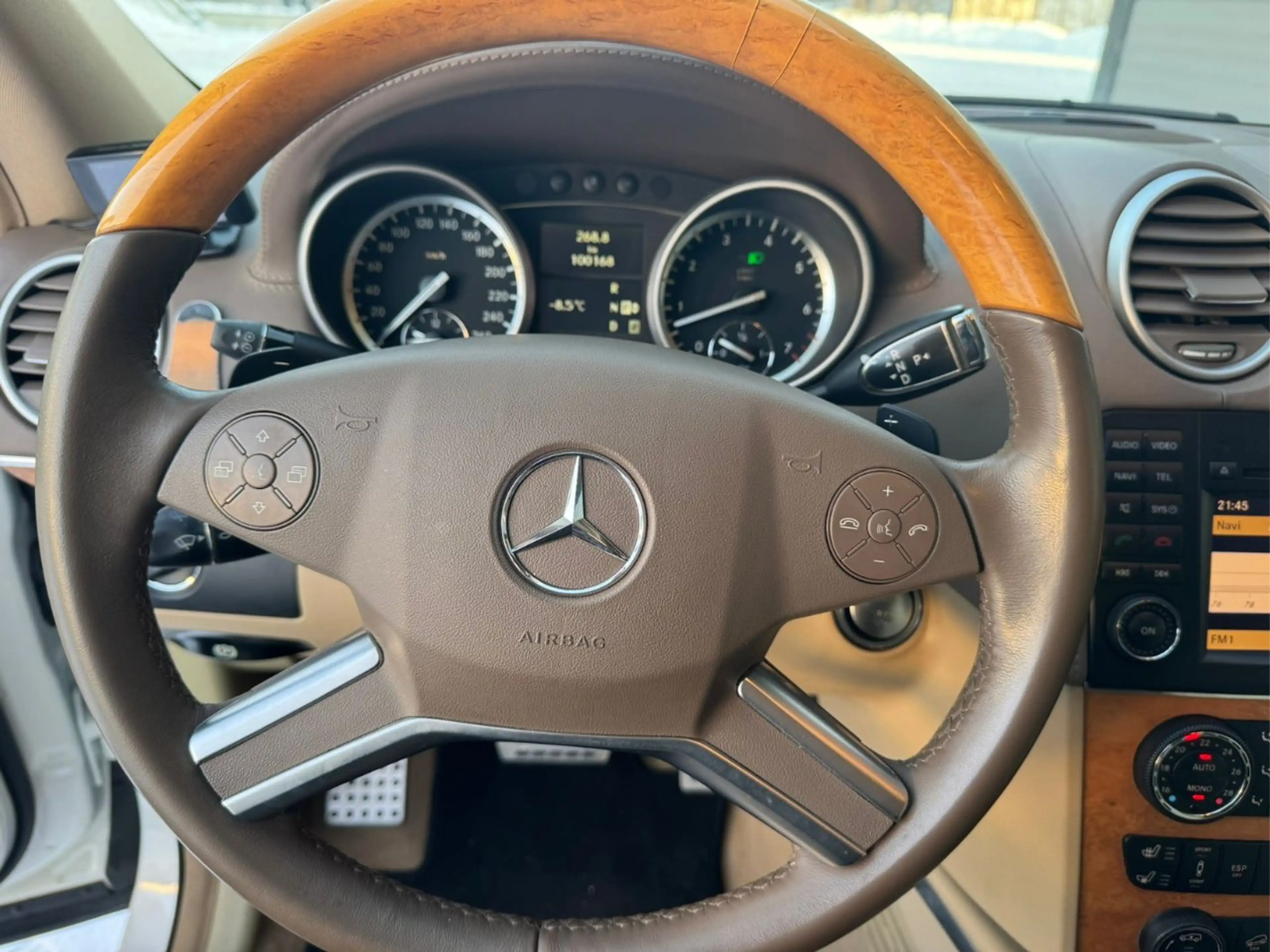 Mercedes-Benz GL 500 GL 500 4Matic 7G-TRONIC — photo 11