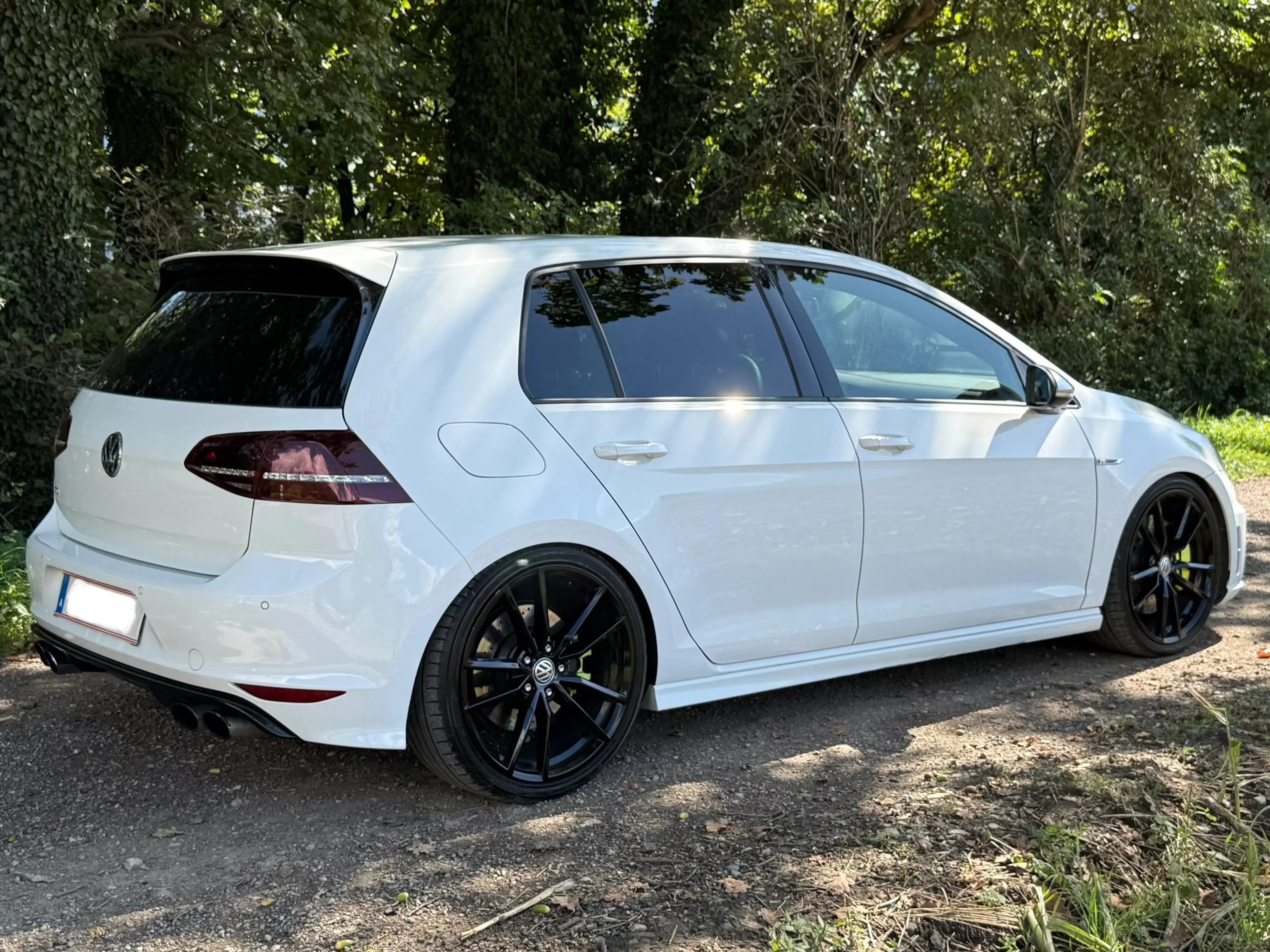 Volkswagen Golf R 4Motion DSG — photo 7