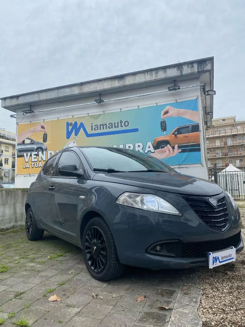 Lancia Ypsilon 1.2cc 69cv Blu/Azzurro - 2