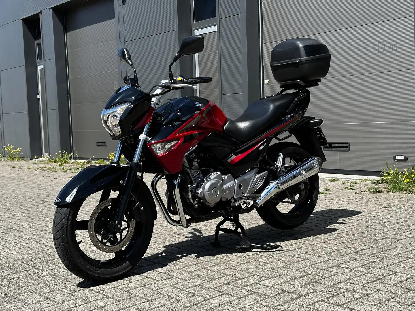 Suzuki Inazuma 250 - 1