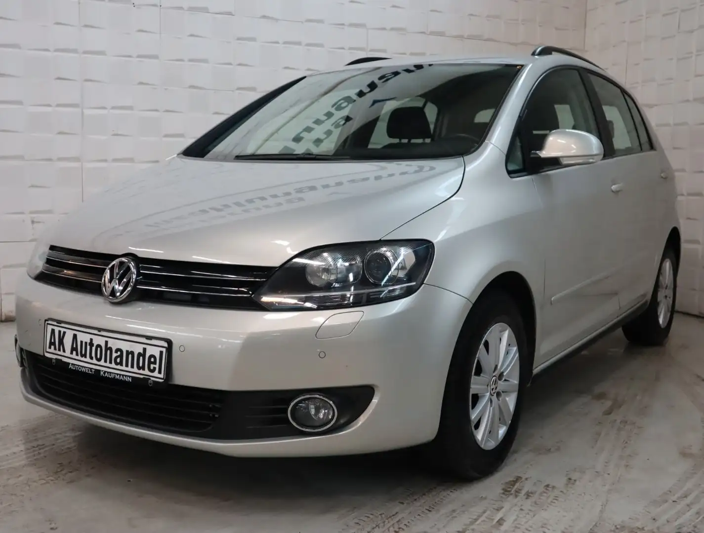 Volkswagen Golf Plus VI Comfortline BMT Xenon Navi SHZ PDC Plateado - 1