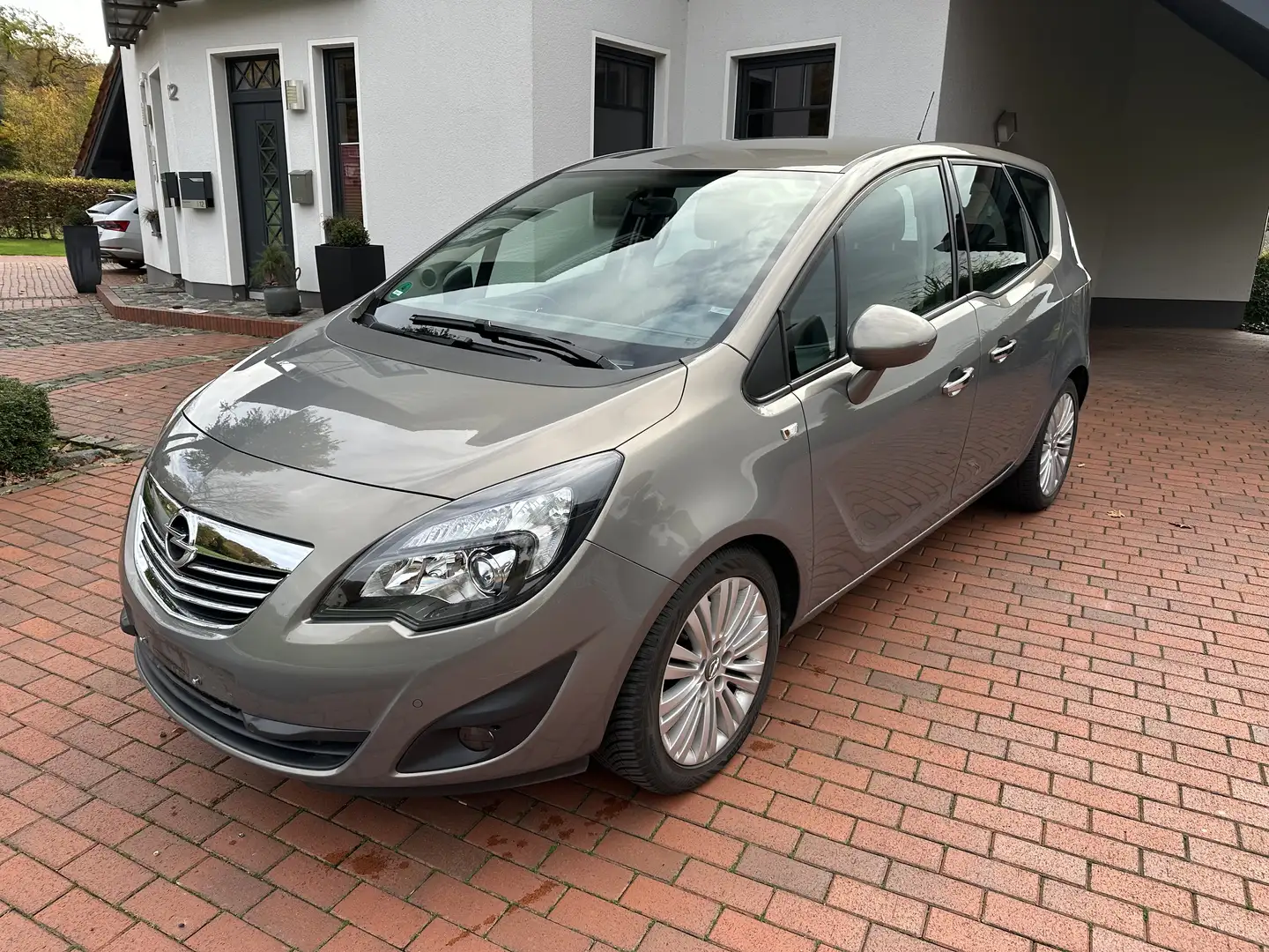 Opel Meriva Meriva 1.7 CDTI Automatik Selection Grau - 1