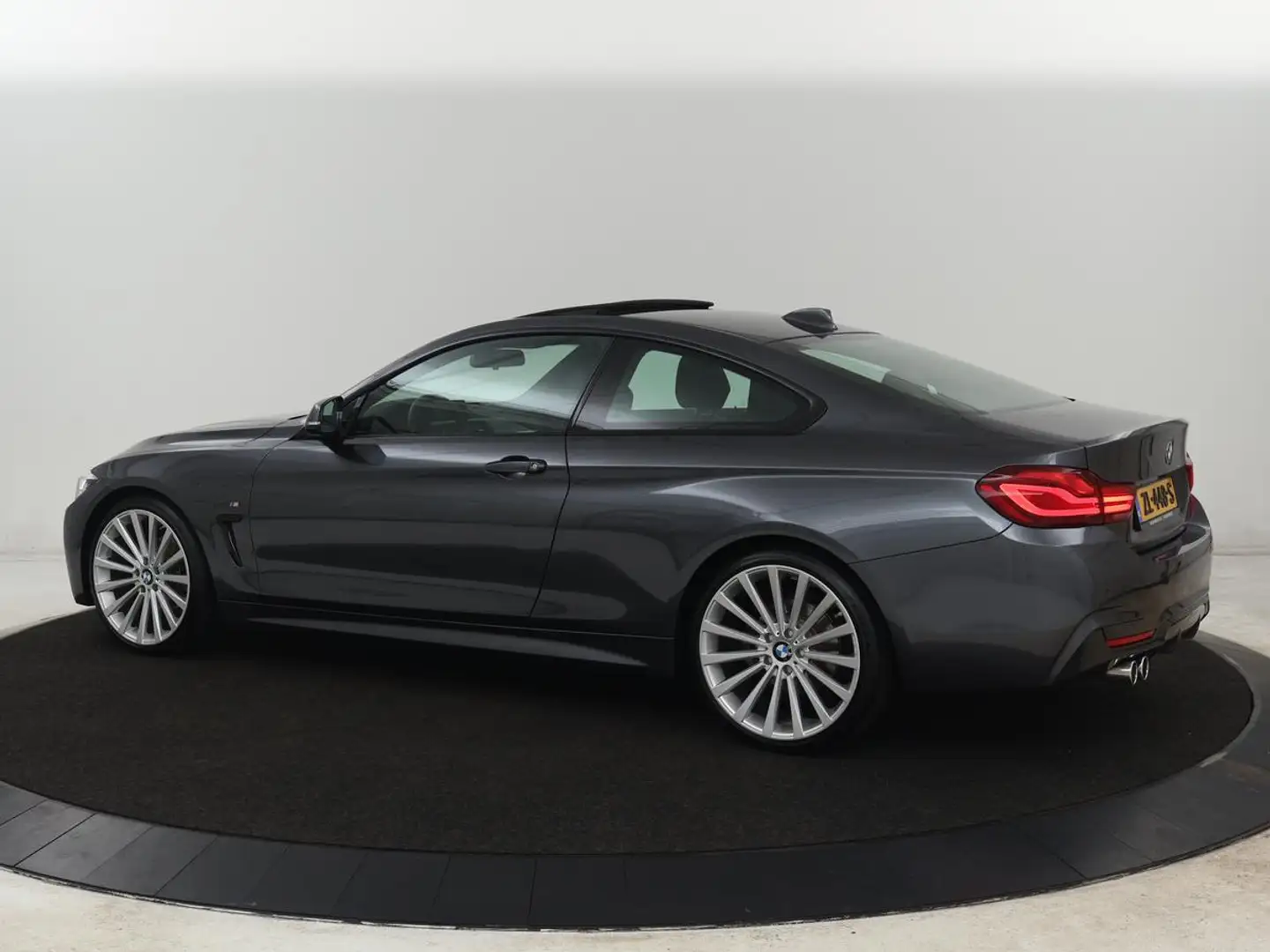BMW 418 4-serie Coupé 418i M Sport | Schuifdak | Leder | S Gris - 2