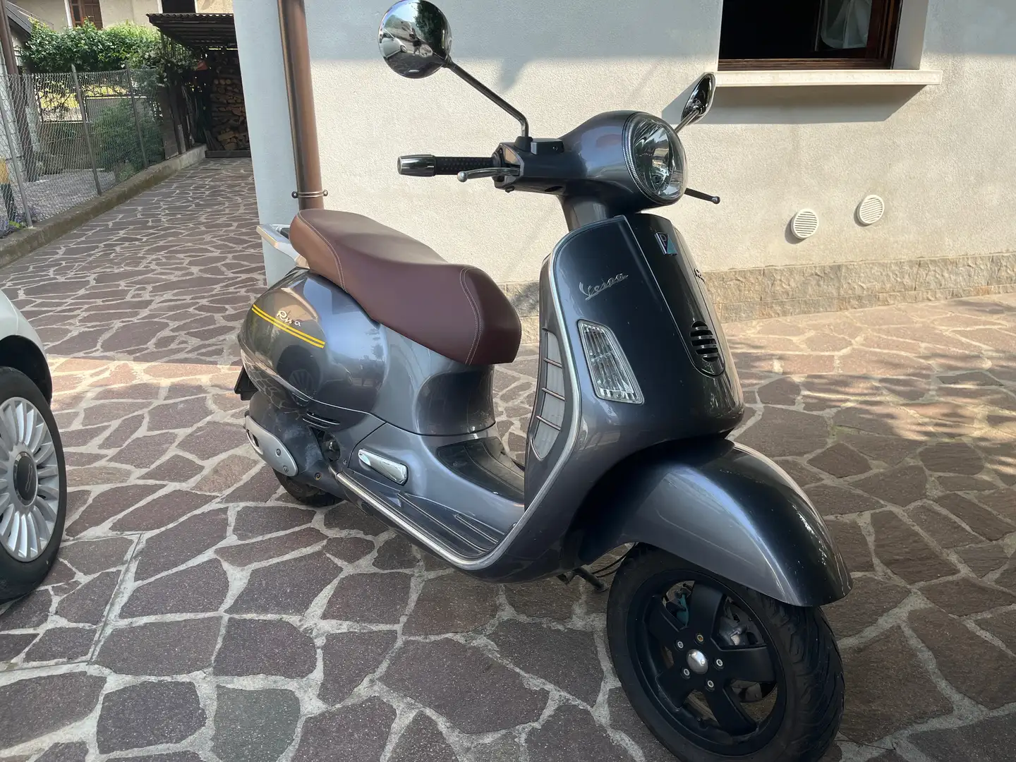 Vespa GT 200 Argento - 2