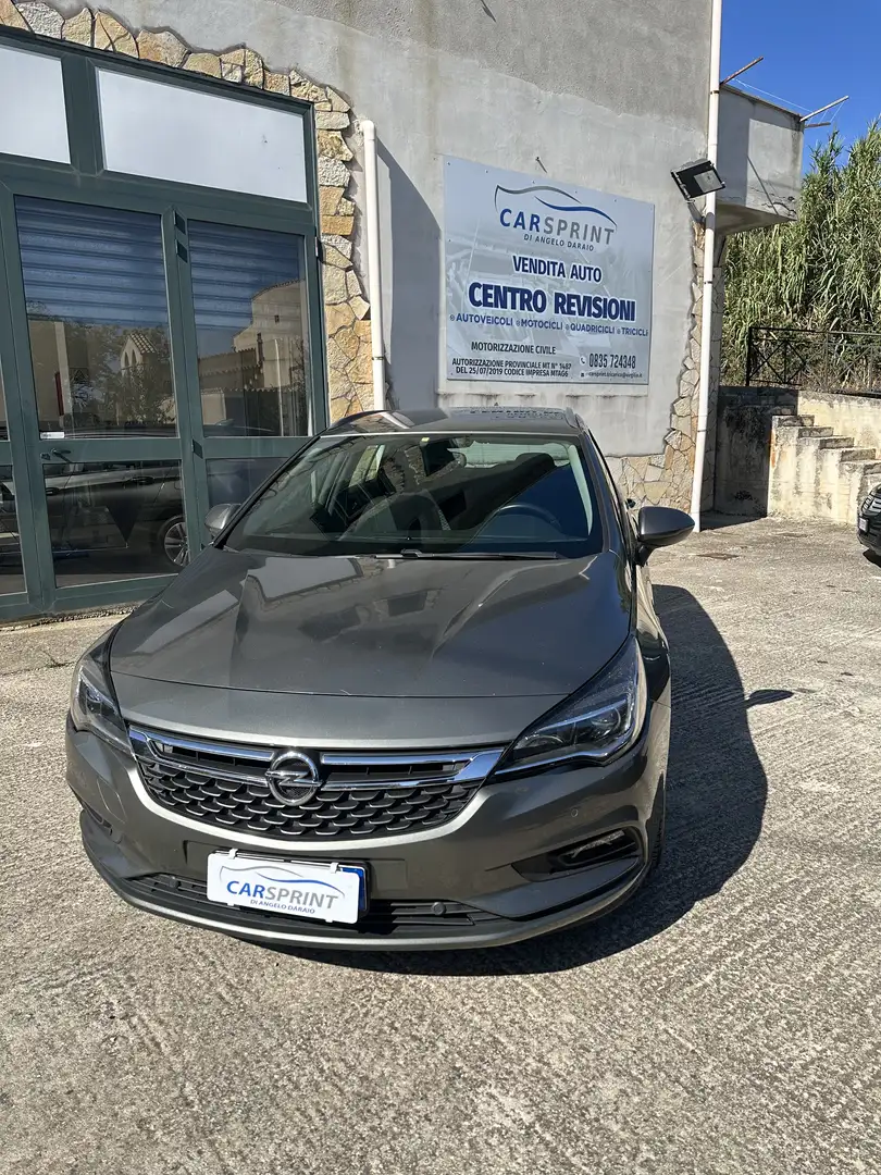 Opel Astra Sports Tourer 1.6 cdti Innovation s&s 110cv Grau - 1