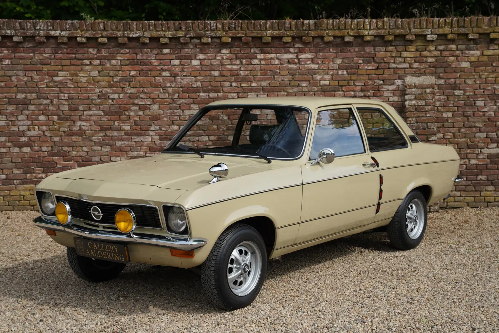 Opel Ascona Ascona-A 1200 S In the shade of "Gazellenbeige" wi Šedá - 1