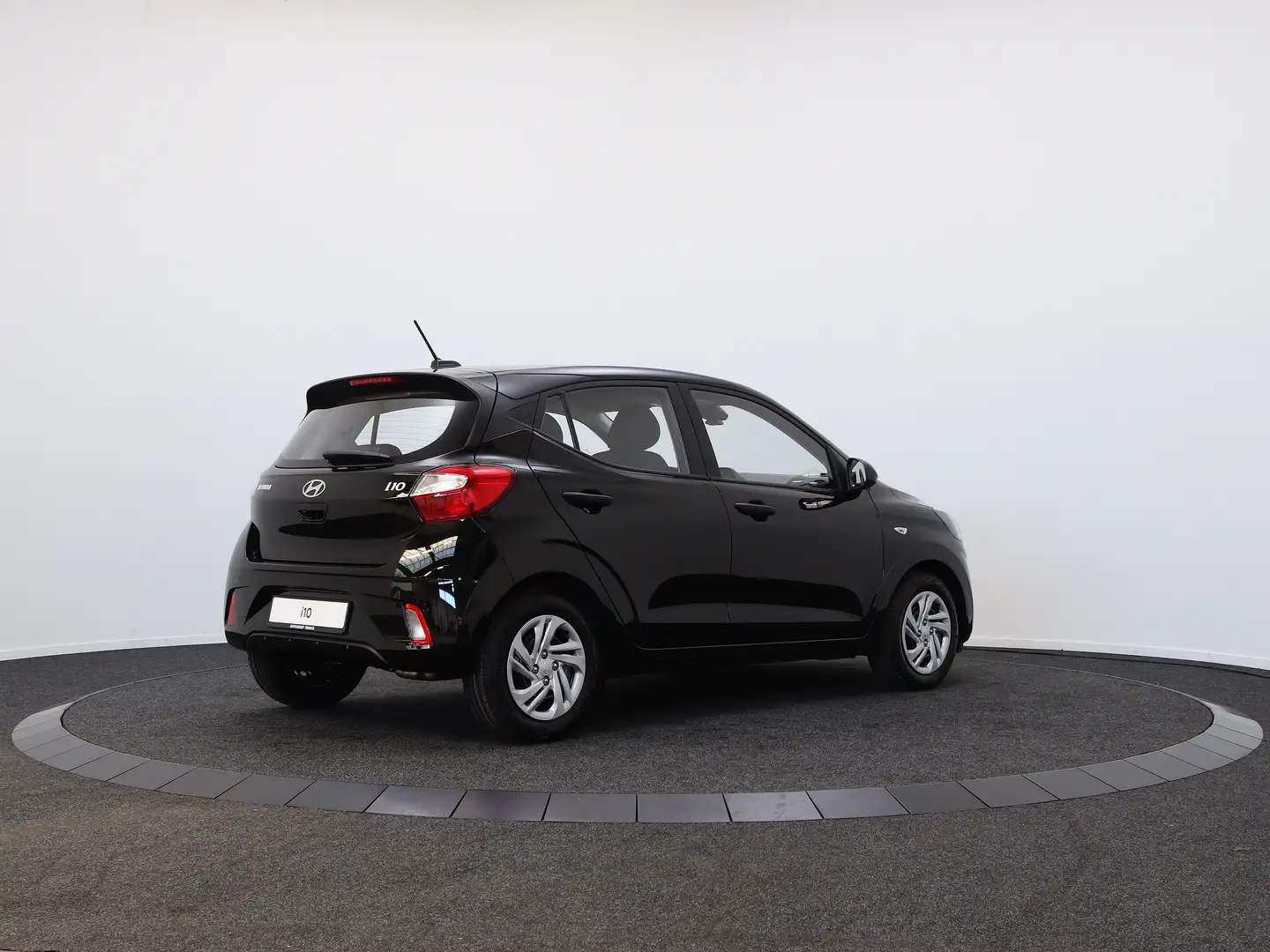 Hyundai i10 1.0i Comfort Handmatig (Phantom Black Mica parelmo Noir - 2