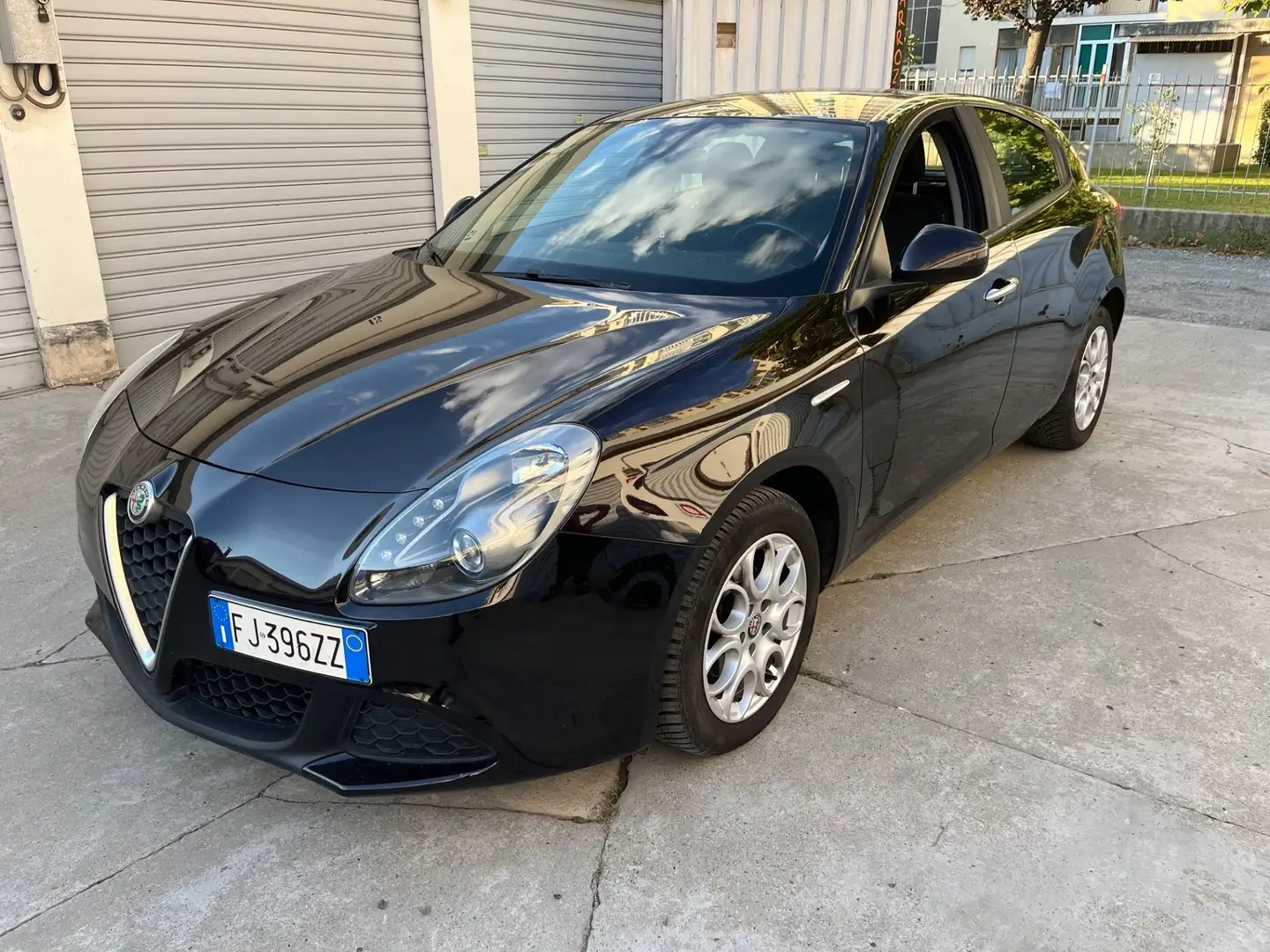 Alfa Romeo Giulietta 1.6 JTDm 120 CV Super Nero - 1