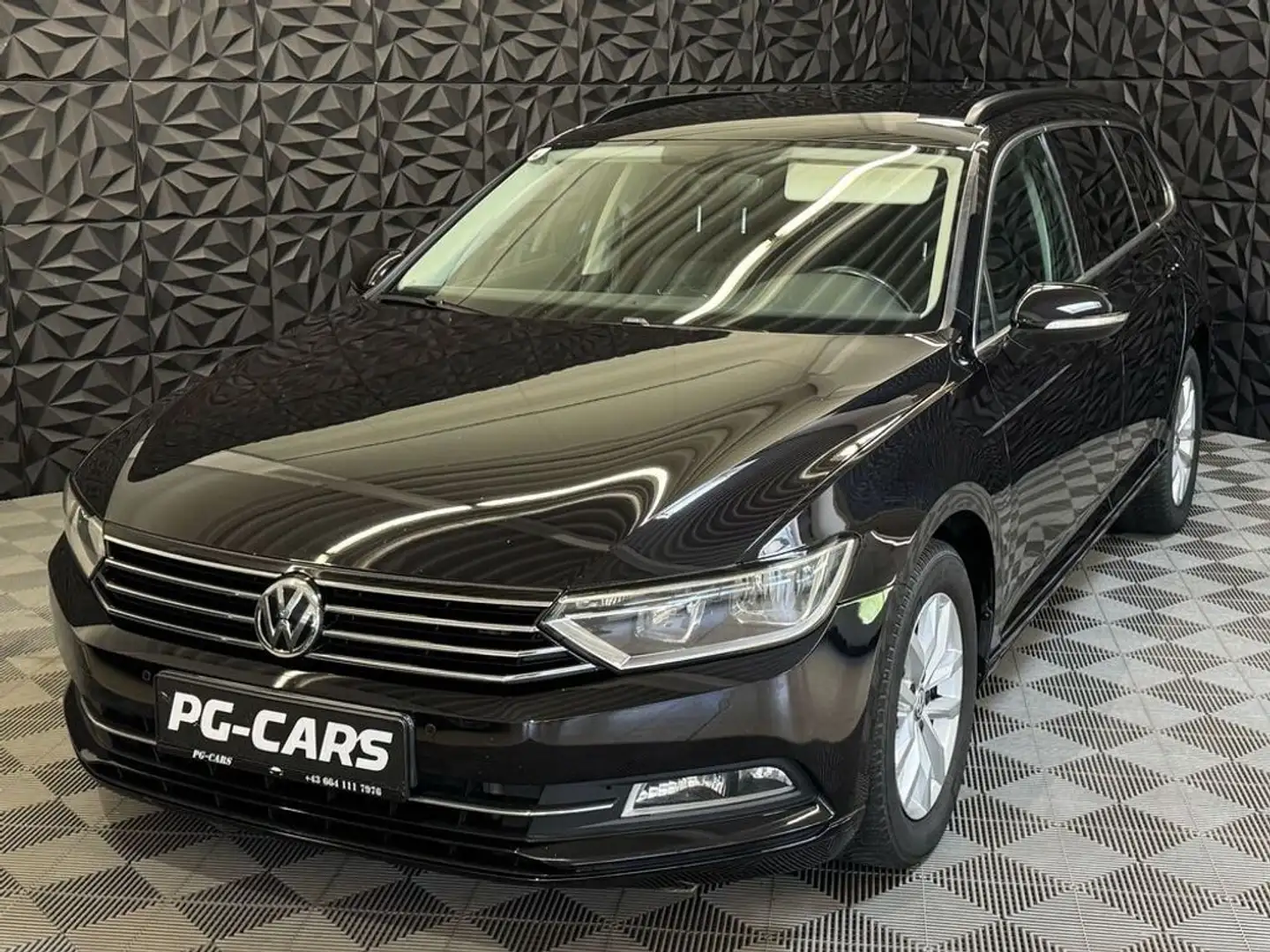 Volkswagen Passat 2.0 TDI Comfortline Siyah - 1