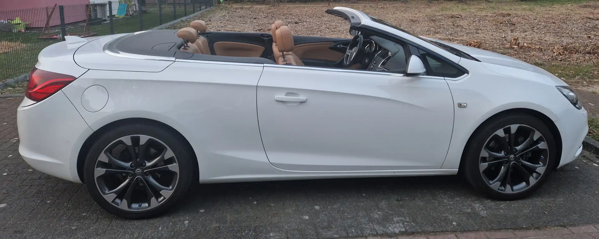 Opel Cascada Cascada 1.6 (ECOTEC) DI Turbo Automatik Innovation Fehér - 2
