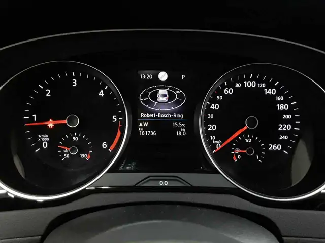 Volkswagen Passat view 11