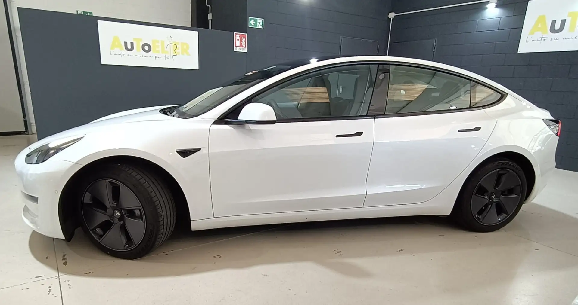 Tesla Model 3 Model 3 Long Range Dual Motor awd Bianco - 2