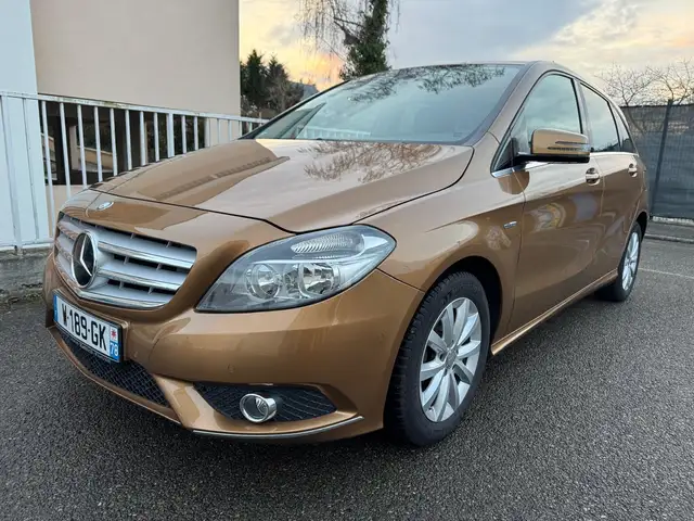 Mercedes-Benz B 180 Classe B 180 BlueEFFICIENCY TBEG GAR. MEC.