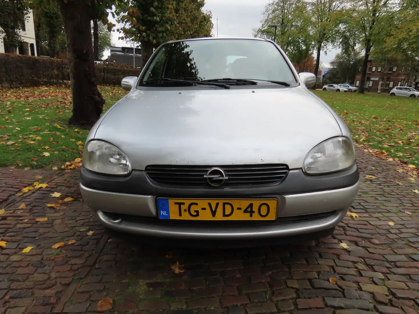 Opel Corsa 1.4i Strada Automaat Stuurbekrachtiging Trekhaak** Grijs - 2