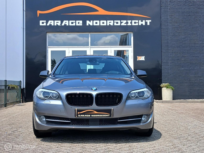 BMW 528 5-serie 528i 3.0 6 cilinder 259 PK — photo 2