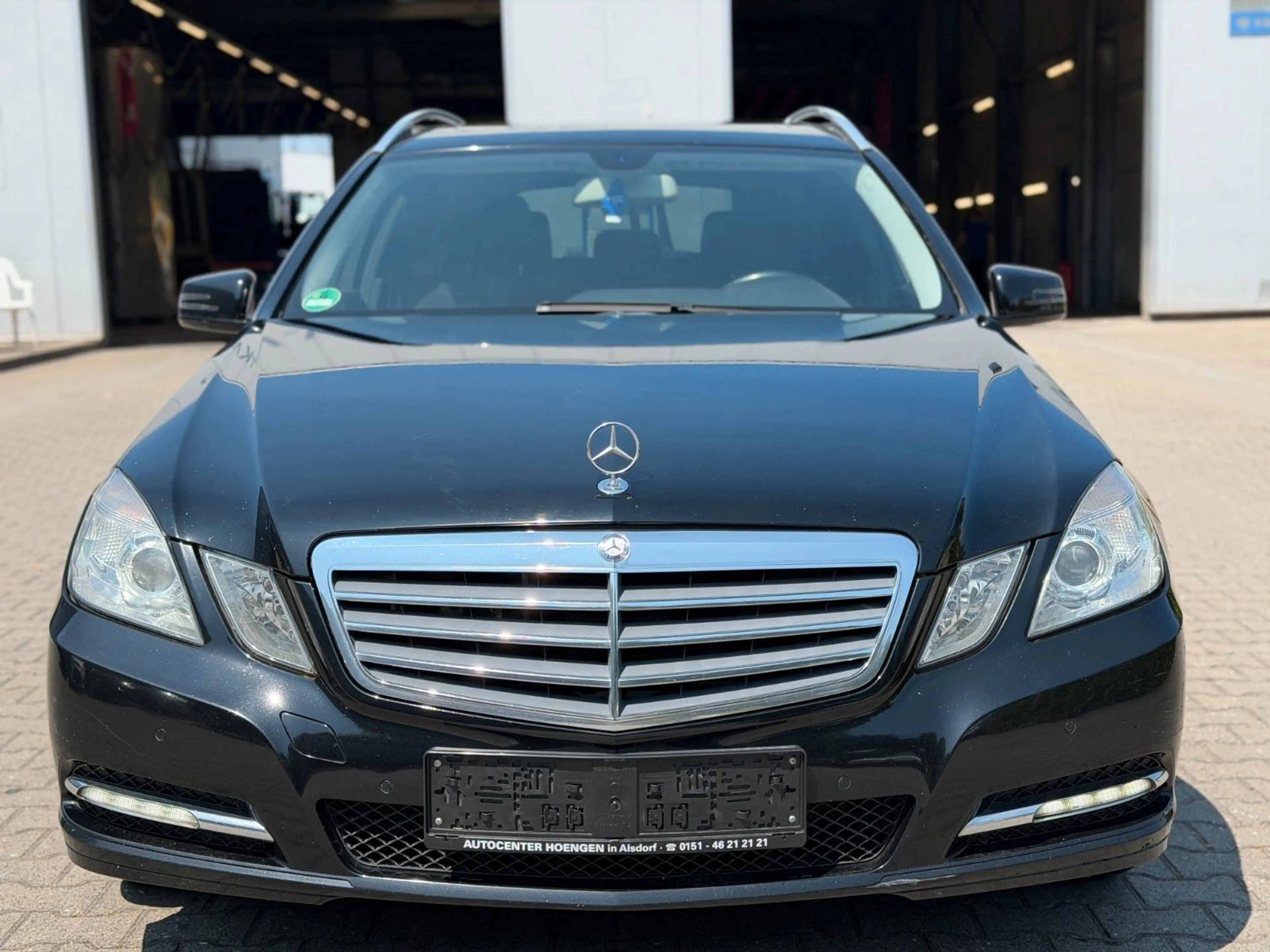 Mercedes-Benz E 250 CDI 4Matic T-Modell * Panorama* Navi* — photo 4