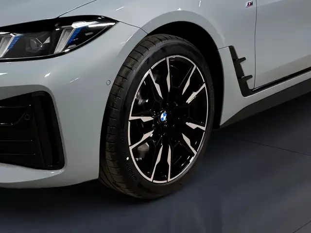 BMW i4 xDrive M60 Gran Coupe Ansicht 4