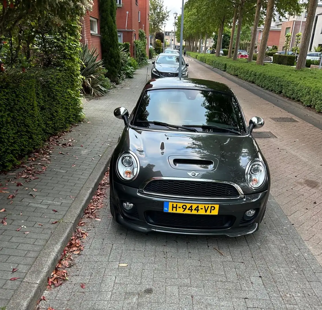 MINI John Cooper Works Coupe rijders auto, sport uitlaat, goed onderhouden. - 2