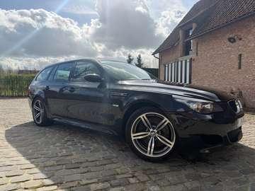 M5 Touring 5.0i V10 40v SMG