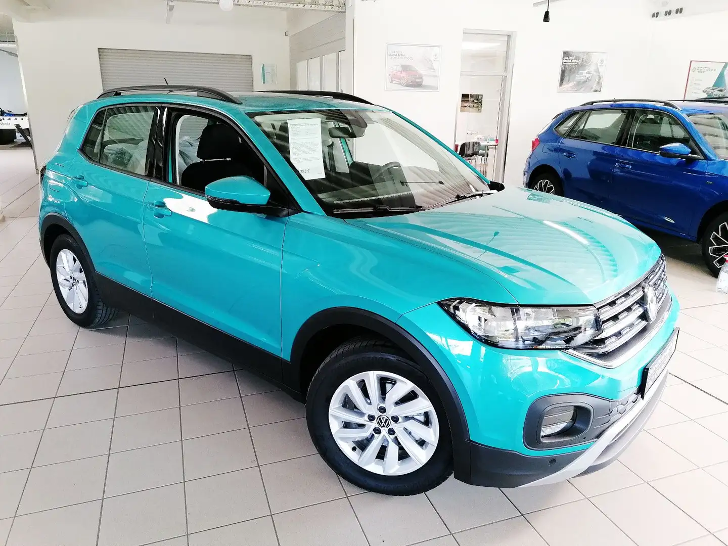 Volkswagen T-Cross LIFE TSI 110PS WR/Tel/Park v-h/TOP - 1