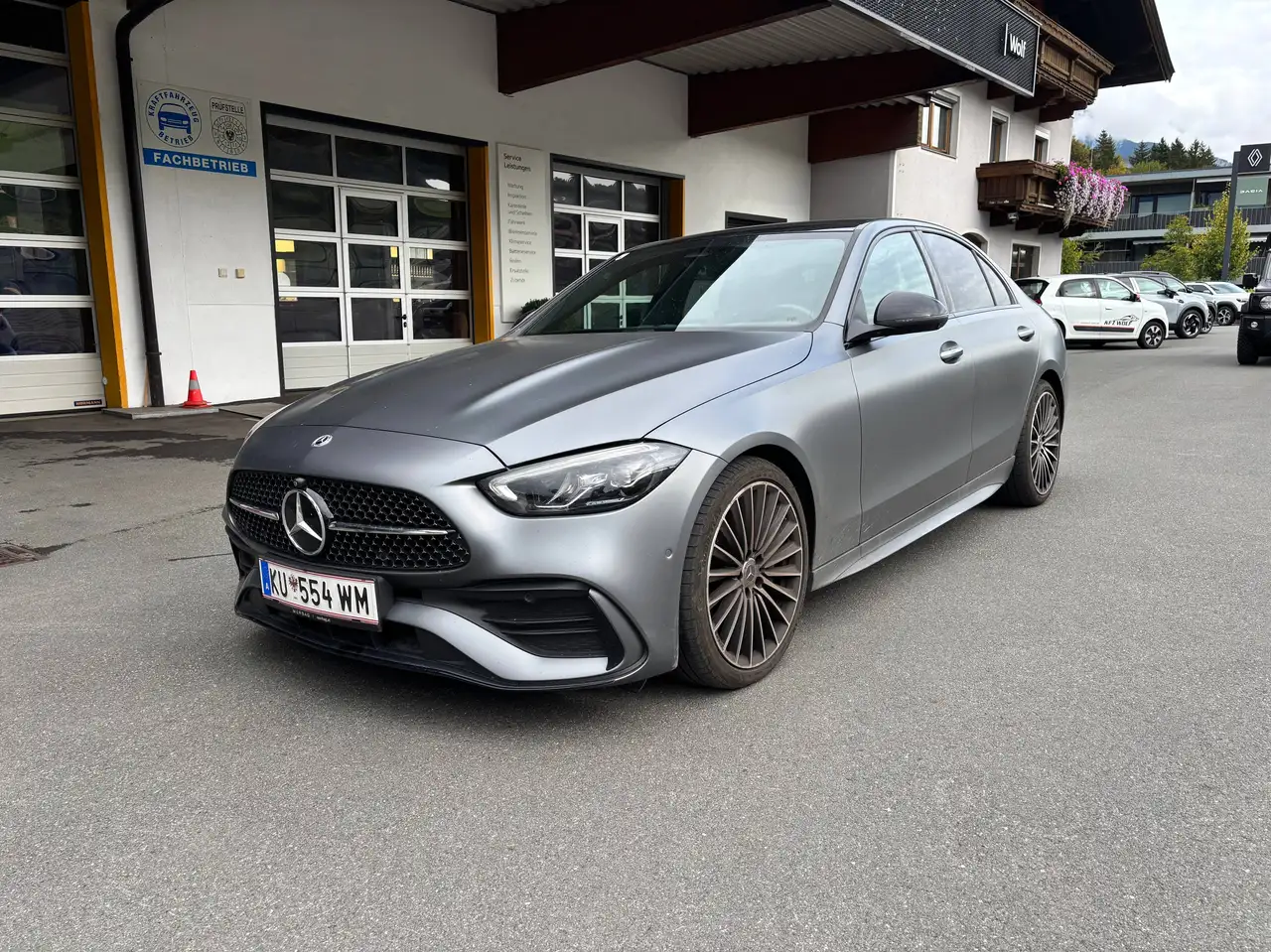 Mercedes-Benz C 220