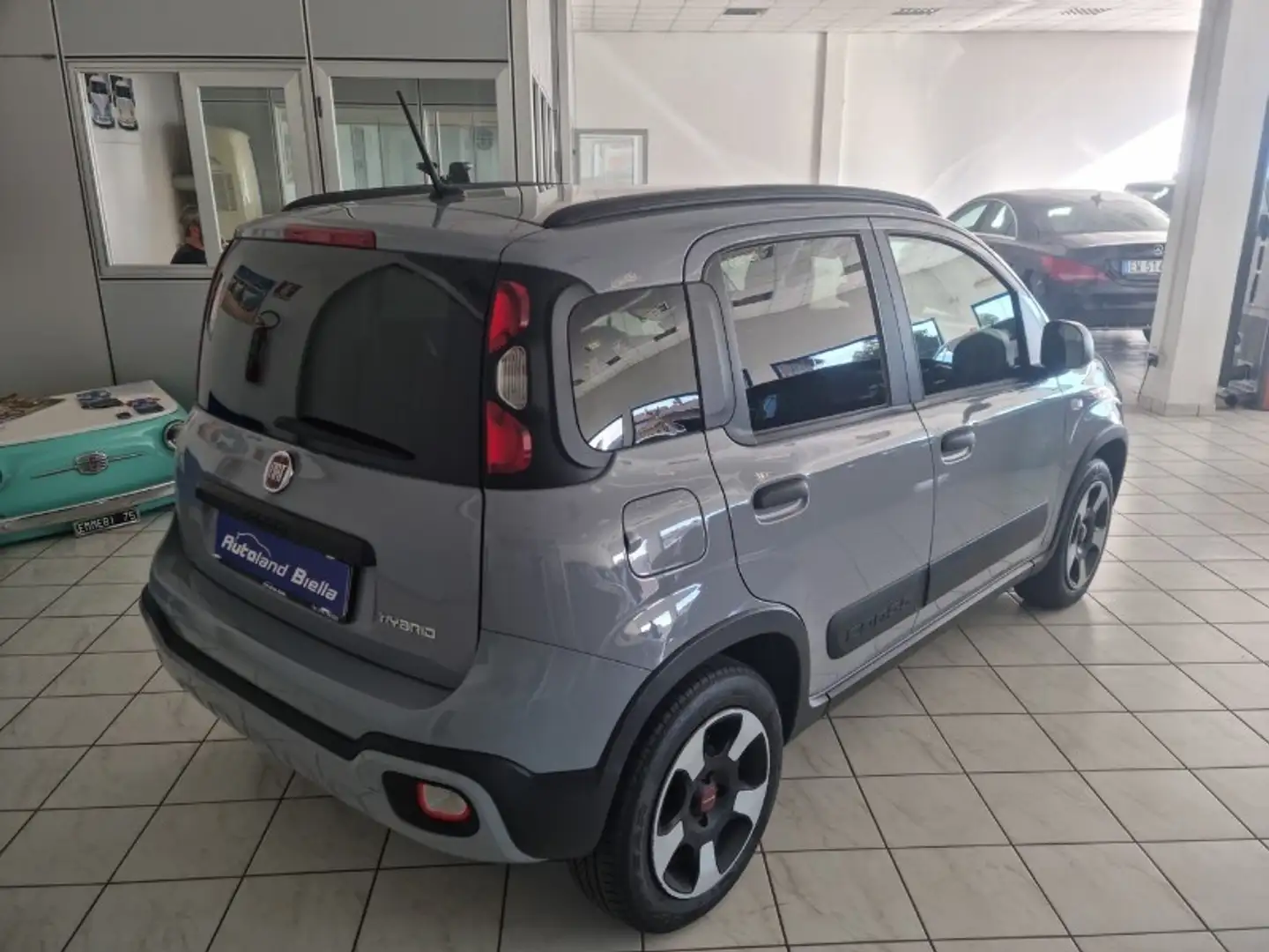 Fiat Panda Panda Cross 1.0 FireFly S&S Hybrid Grigio - 2