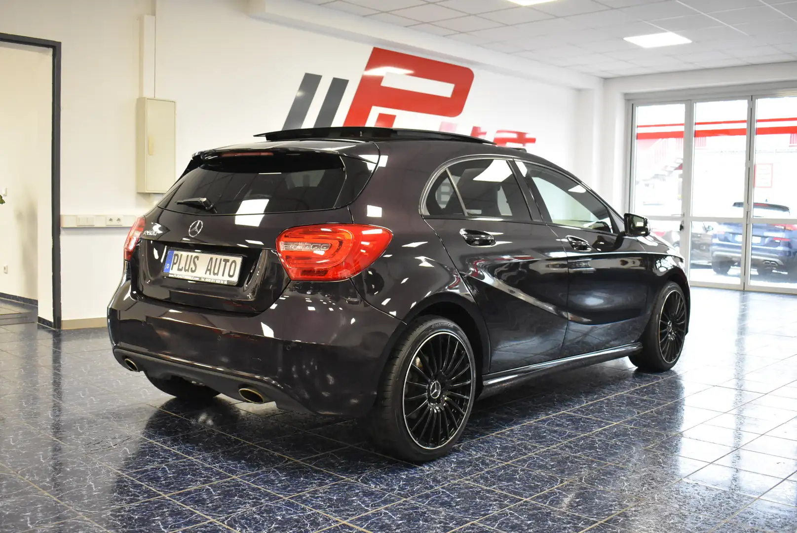 Mercedes-Benz A 200 1,6 Teilleder Xenon Kamera Panora Sitzheiz Violett - 1