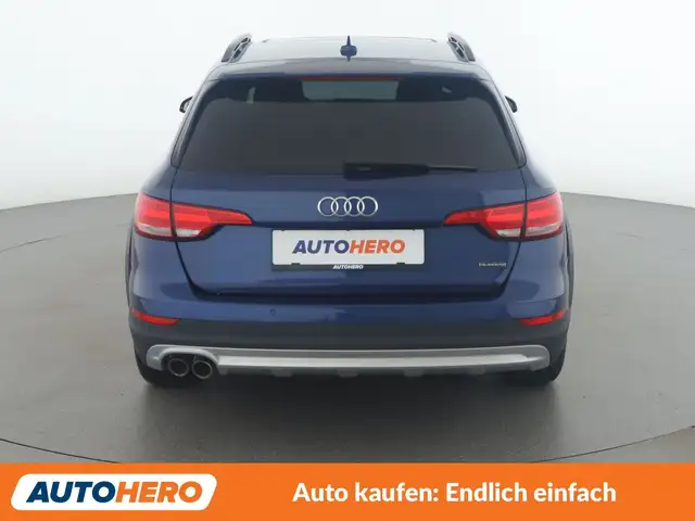Audi A4 view 5