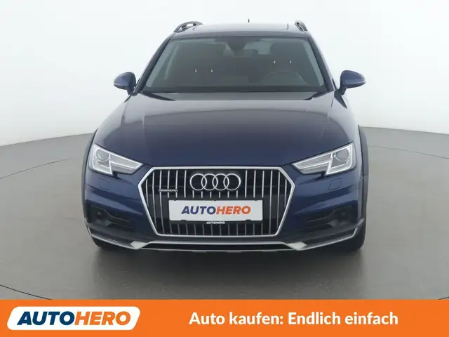 Audi A4 view 9