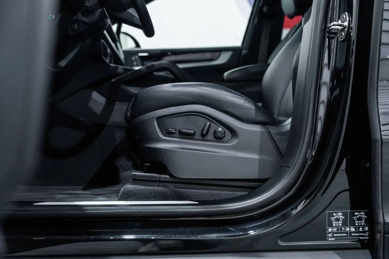 Porsche Cayenne Coupé Hybride Volleder/Soft Close/Head Up/Sportuitlaat/Matrix, миниатюра 28