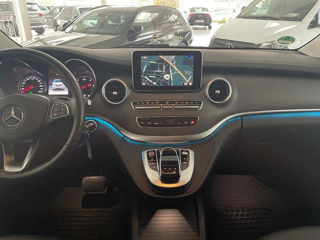 Mercedes-Benz V 250