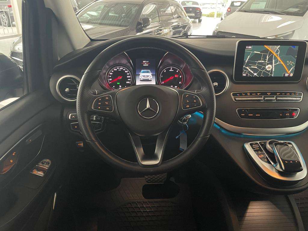 Mercedes-Benz V 250
