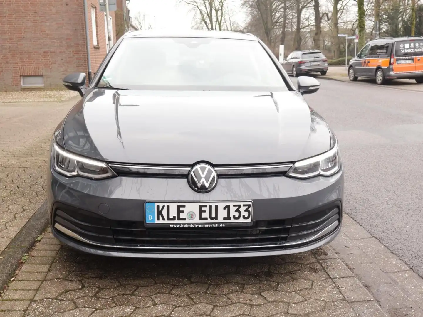 Volkswagen Golf VIII 1.5 TSI Move OPF Pano NAvi SHZ GRA Move Gris - 2