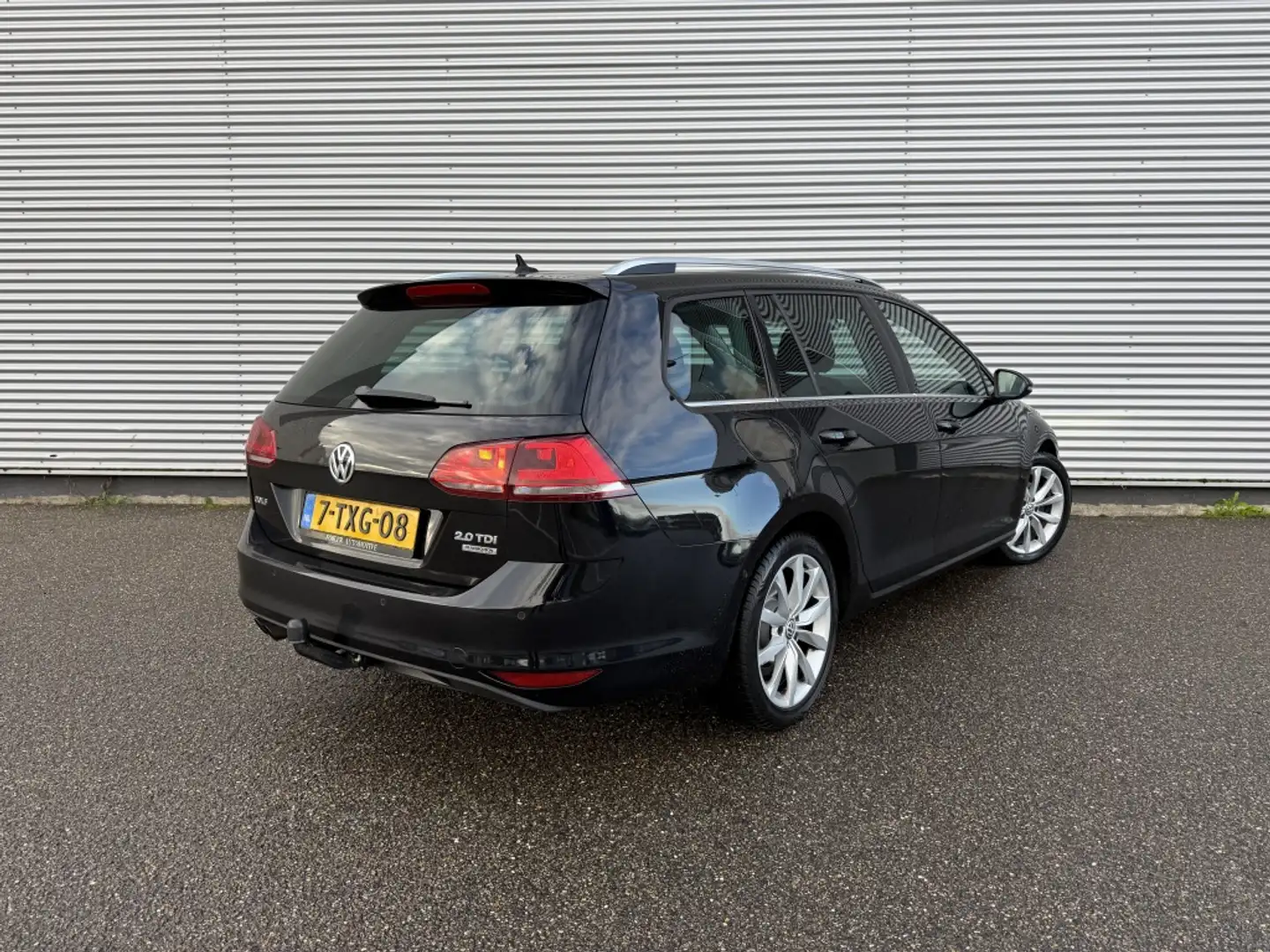 Volkswagen Golf Variant 2.0 TDI Highline NAP Automaat Led Trekhaak 17" ACC Schwarz - 2