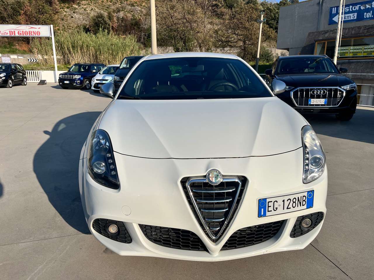 Alfa Romeo Giulietta Giulietta III 2010 1.4 t. m.air Distinctive 170cv