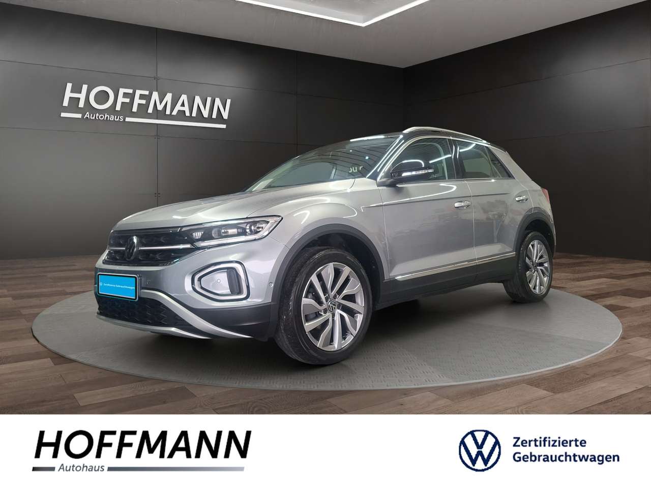 Volkswagen T-Roc 2022 — 1.5TSI DSG Style Matrix+Pano+AHK+beats+ACC
