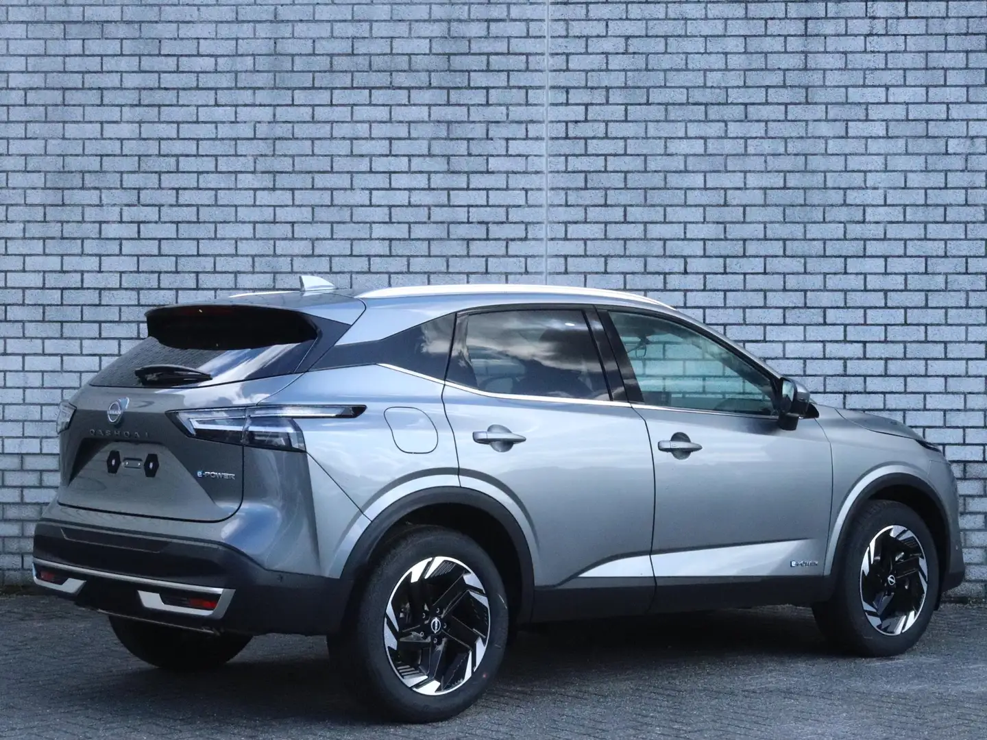 Nissan Qashqai 1.5 e-Power 190 N-Connecta Nú met € 8.120,- voorde Grijs - 2