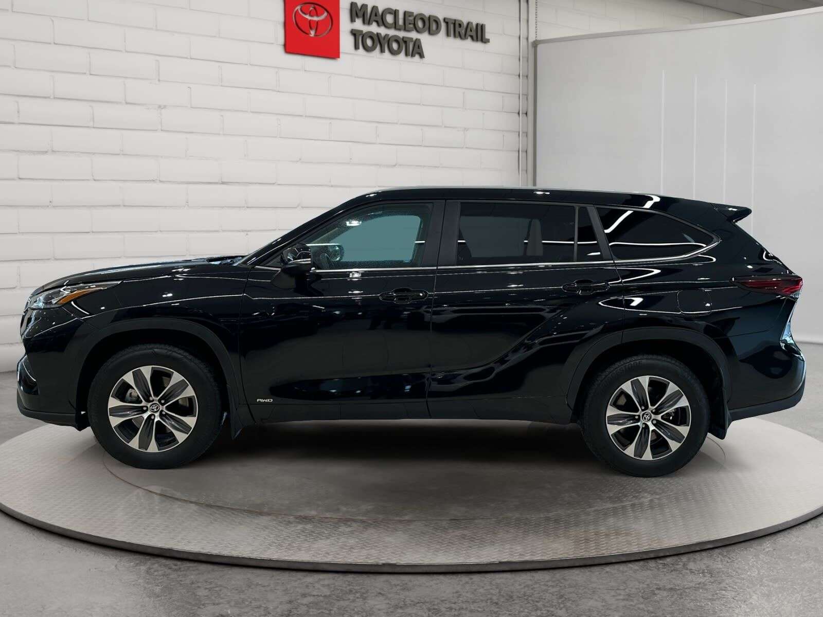 2026 Toyota Highlander Hybrid XLE AWD|One Owner, No Accidents|Leather, Po — photo 1