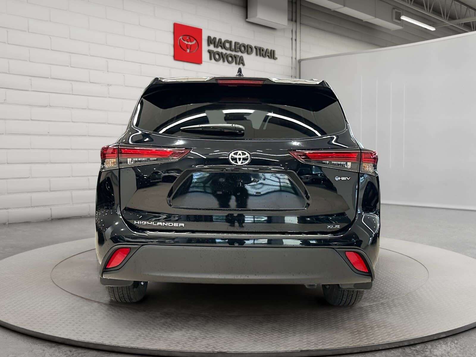 2026 Toyota Highlander Hybrid XLE AWD|One Owner, No Accidents|Leather, Po — photo 1